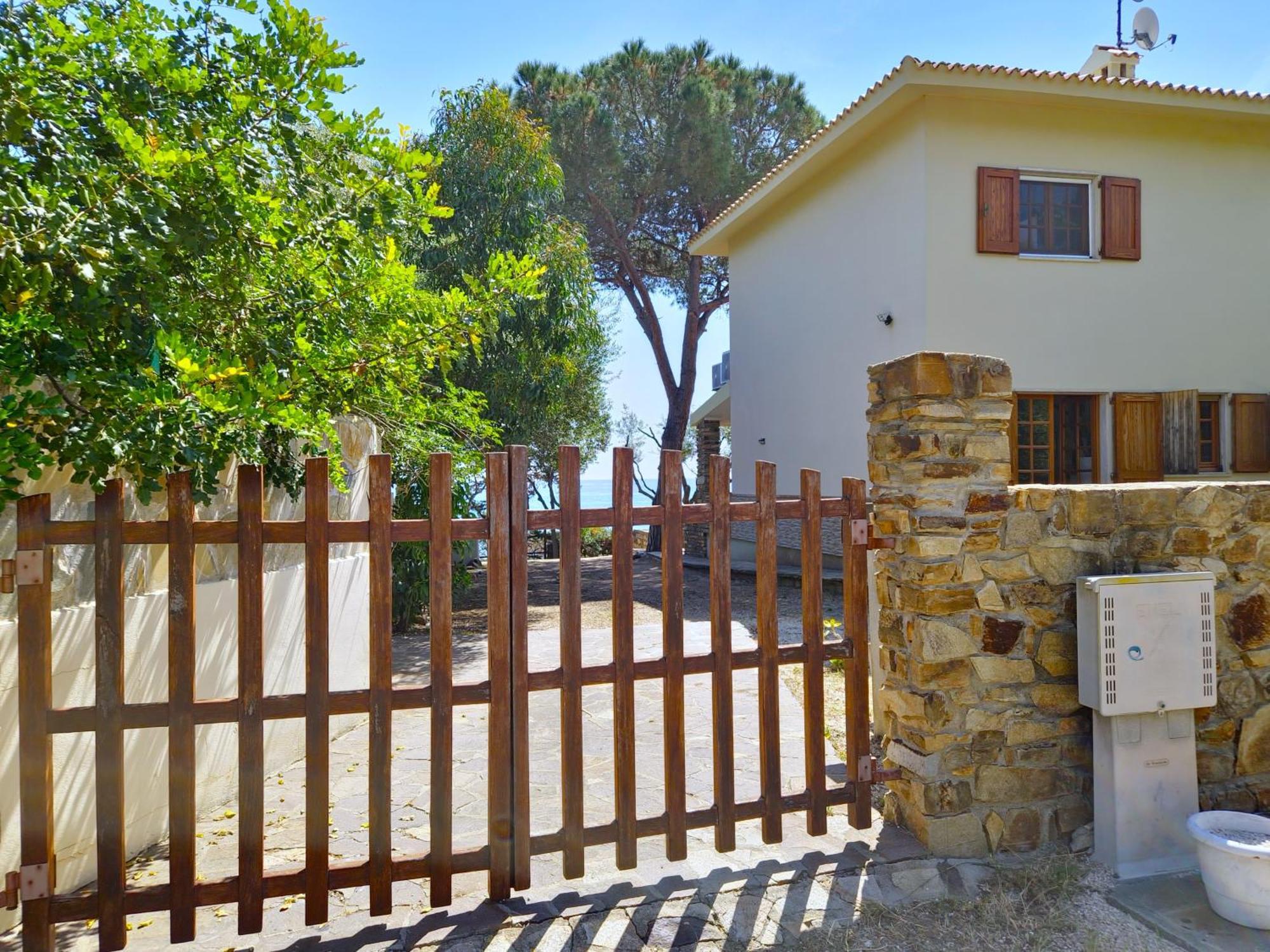 Villa Papiyon - Accesso Privato Alla Spiaggia Cala Liberotto Εξωτερικό φωτογραφία